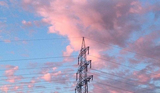 #Wolken und #Hochspannungsmast in #Düsseldorf #Itter