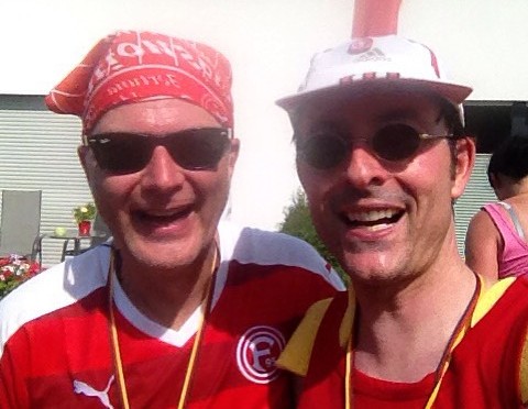 After run #selfie #Himmelgeist #Halbmarathon. Alles gut. Zeit? Dem Glücklichen schlägt keine Stunde! #🏃