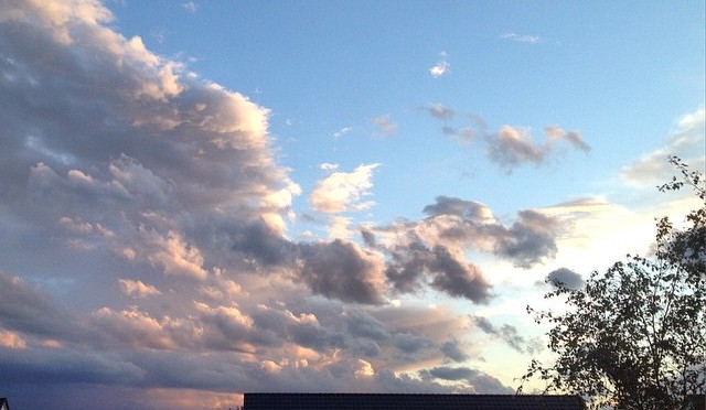 #Wolken über #Düsseldorf #Itter 2/3